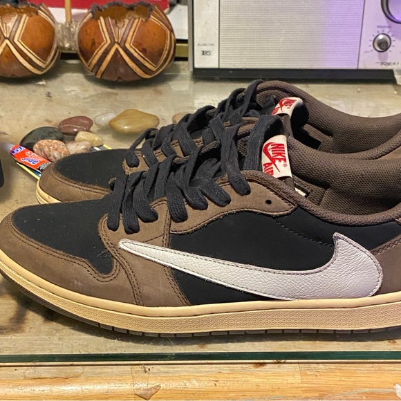 Travis Scott x Air Jordan 1 Low OG “Mocha” (CQ4277-001) Nike sneakers SUPER RARE - Picture 1 of 10